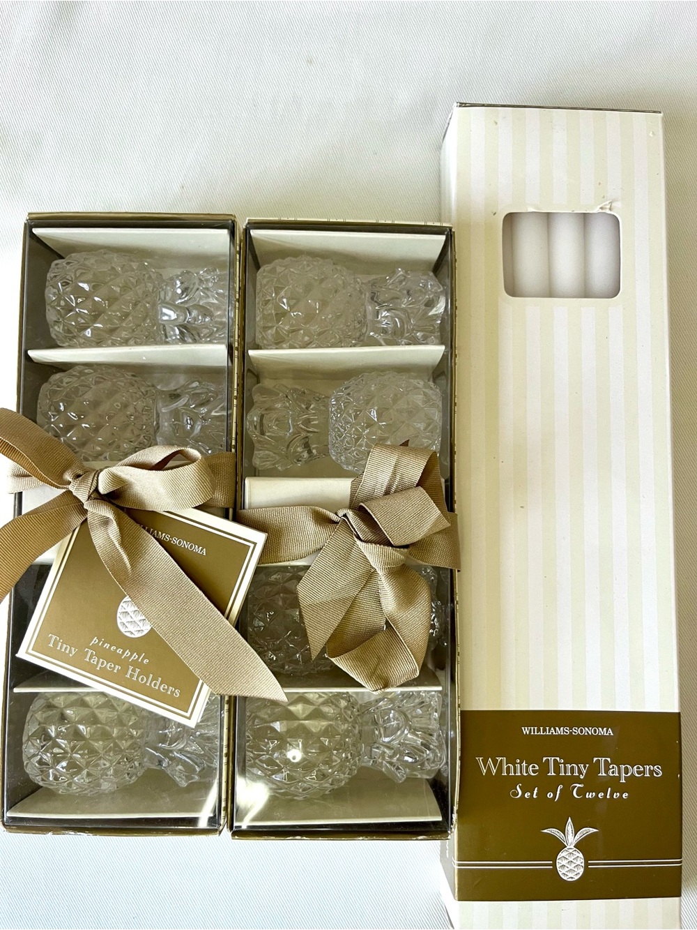 William Sonoma Set 8 Tiny Glass Pineapple Taper Holders and 12 Candles